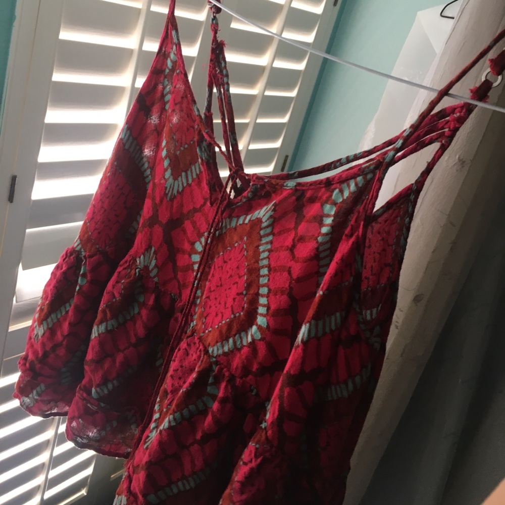 Abercrombie red strappy flowy top